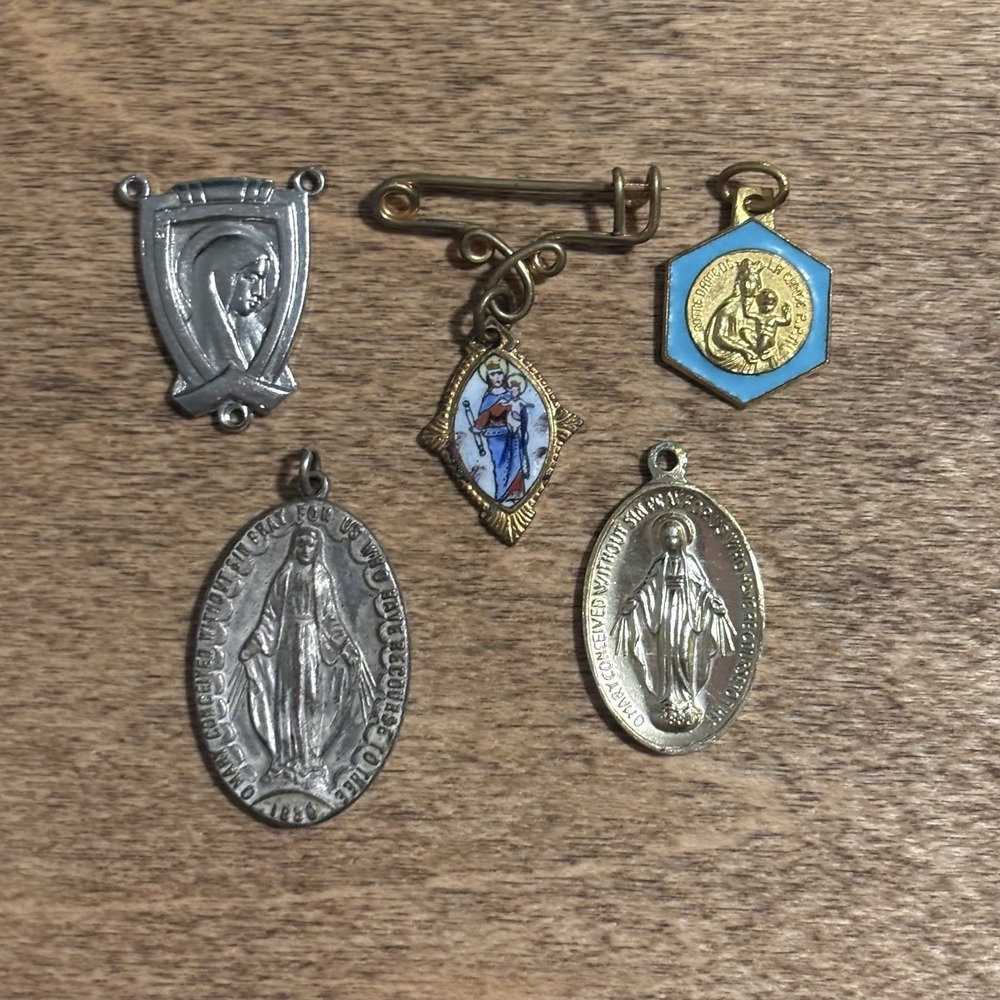 Lot Of 5 Vintage Metal Religious Catholic Christian Small Pendant Charms & Pin